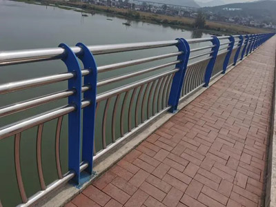 河（hé）道護欄