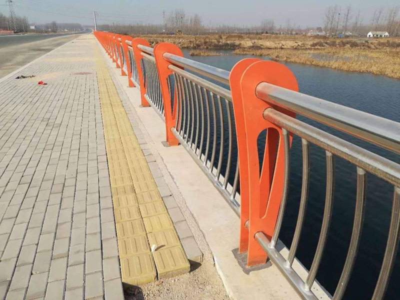 河（hé）道護欄